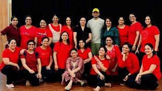 राजा मला नववारी साड़ी पहिजे  Zumba Dance Workout By Suresh fitness Navi Mumbai Nerul