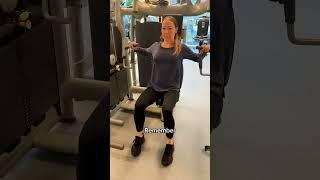 Sculpt your chest with perfect form #chestpress #weighttraining #womenfitness