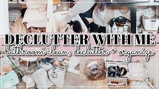  DECLUTTER WITH ME | BATHROOM DECLUTTER | LINEN CLOSET ORGANIZATION | MESSY TO MINIMAL