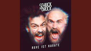 Rave ist Karate