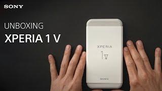 Unboxing: Sony Xperia 1 V