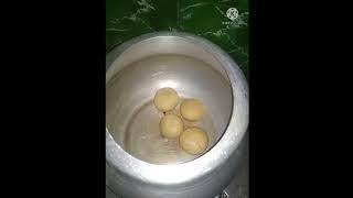 बिना किसी स्टैंड के आसान से  बाटी banaye (कुकर में )#short video