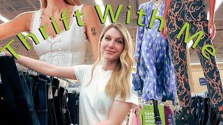 Vlog - THRIFT WITH ME - How to style vintage pieces with a modern twist - Savers thrift haul try on