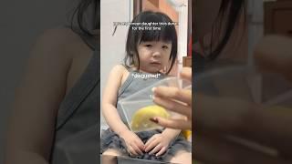 HEIZLE TRIES DURIAN FOR THE FIRST TIME 