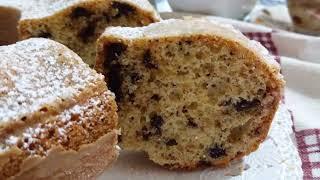 CIAMBELLA SOFFICE con GOCCE di CIOCCOLATO  Ricetta FACILE senza burro di A modo MIO