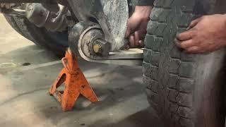 Rear Spring Eye Bushing Tool | OTC Freightliner Press