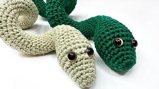 Frameless crochet snake. Symbol of 2025 DIY gift.