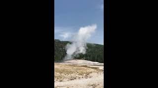 Old Faithful Eruption 9/5/17