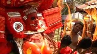 Kakkara Bhagavathy Theyyam (Travel Kannur Kerala Videos)