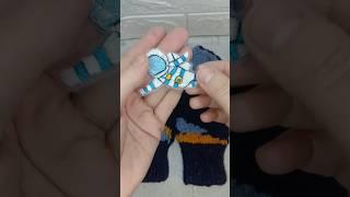 Варежки с вышивкой космос в процессе #варежки #рукоделие #вышивка #вышивканаодежде