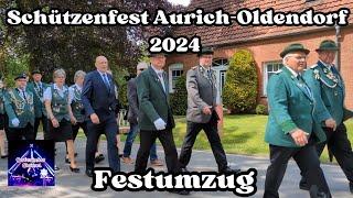 Schützenfest und Kreisverbandsfest Aurich-Oldenforf 2024 - Einmarsch der Fahnen und Festumzug