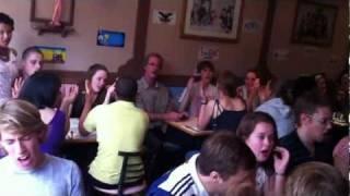 Pro Cantu Youth Choir - Impromptu Performance in UK restaurant