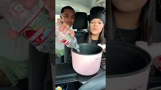 Sophiesophss Makes Seafood Boil in Car (@Sophiesophss )