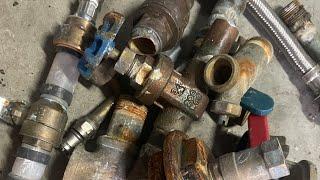 (How To) Turn Brass Into Cash. Scrapping with Grandpa.