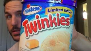 REVIEW: Hostess' Twinkie Ice Cream