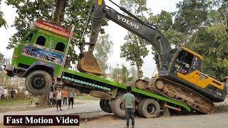 Amazing Video ! Volvo and Kobelco Excavator Loading and Unloading From Truck - Fast Motion Video