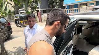 SHAHID KAPOOR SNAPPED AT CAFE IN BANDRA