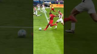 Gnabry#skills #gnabry #fcbayern#dribbling#fy #frankfurt #eintrachtfrankfurt #fcb #wow #goal #save