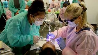 ACC Dental Assisting Students Volunteer at Care Harbor 2017