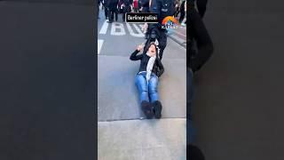Берлин! Палестина звучит громко