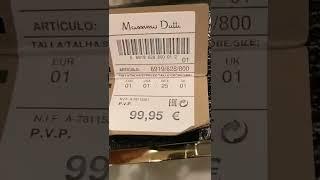 MASSIMO DUTTI  Women’s New collection. October 2022. Barcelona. Spain..