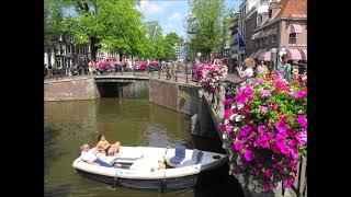 Bloembakken op bruggen in Amsterdam (01)