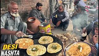 INDIAN STYLE DESI CHEAPEST SAAG PARATHA IN LAHORE | PUNJABI PARATHA STREET FOOD PAKISTAN