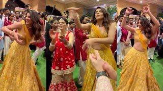 Priyanka Chopra and Isha Ambani Dance at Anant Radhika Wedding