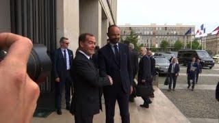 Philippe reçoit Medvedev pour relancer le dialogue franco-russe | AFP Images