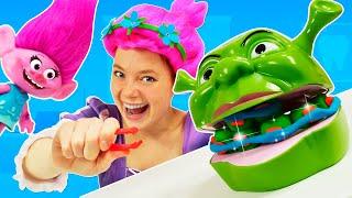 Irenes Magische Küche. Shrek hat Zahnschmerzen. Play Doh Video mit Poppy und Irene