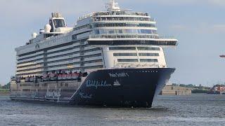 Auslaufen der Mein Schiff 1 von TUI Cruises