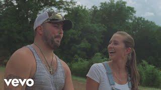 Tyler Farr - Love by the Moon