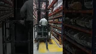 Hyundai Order Picker Racking Video #materialhandling #rental #mumbai #hyundai