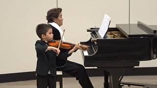 6-year-old viola virtuoso plays Bohm Perpetual Motion