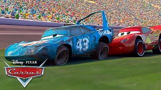 Relâmpago McQueen Ajuda o Rei! | Pixar Carros