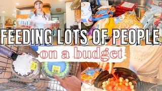 TIPS FOR FEEDING LARGE CROWDS ON A BUDGET | HOW TO FEED LOTS OF PEOPLE FOR CHEAP