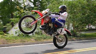 STREET LEGAL HONDA CR500R ON THE HIGHWAY