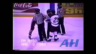 OHL Mar. 9, 1989 Geoff Ingram,PET v Jeff Ritchie,OSH Peterborough Petes Oshawa Generals