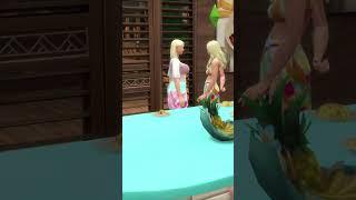 Luisa Garrido se besa con Leticia Sabater #thesims4 #thesims #sims4