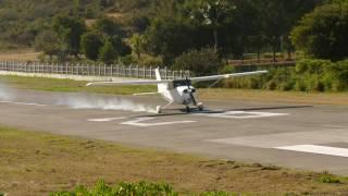 Cessna 172 Blows Tire On Landing | St. Barths