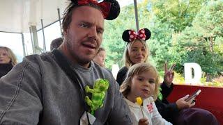 ÖVERASKAR CHLOE MED HENNES FAVORITER PÅ DISNEY WORLD I PARIS!