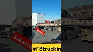 Peterbilt 389 Heavy Hauler #trucking #trendingshorts #peterbilt #heavyhaulers heavyha