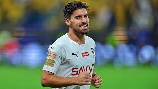 𝐋𝐎𝐎𝐊 𝐖𝐇𝐀𝐓 Ruben Neves is doing at Al-Hilal