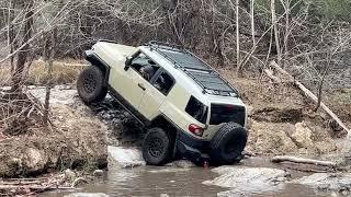 Extreme FJ CRUISER Offroading Through FROZEN RIVER!! Subaru Forester is INSANE!