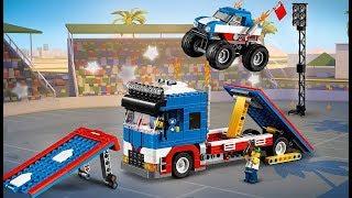 LEGO Creator 3in1 Monster Trucks Stunt Show! - 31085
