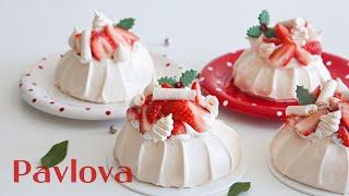 Making Delicious Strawberry Pavlova │Brechel