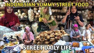 INDONESIAN YUMMY STREET FOOD TODAY  - SNACKS, FRIED CHICKEN, CRACKERS, MARKET FOOD