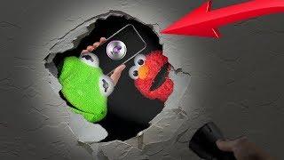 Kermit The Frog and Elmo BREAK a HOLE In a WALL With SIRI!