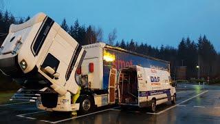 Da verreckt doch tatsächlich der LKW...