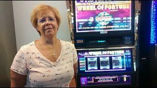 Woman wins $1.6 million on slot machine at McCarran Airport